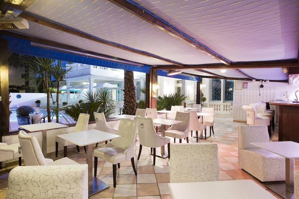 Hotel La Villa Juan Beach Exteriör bild