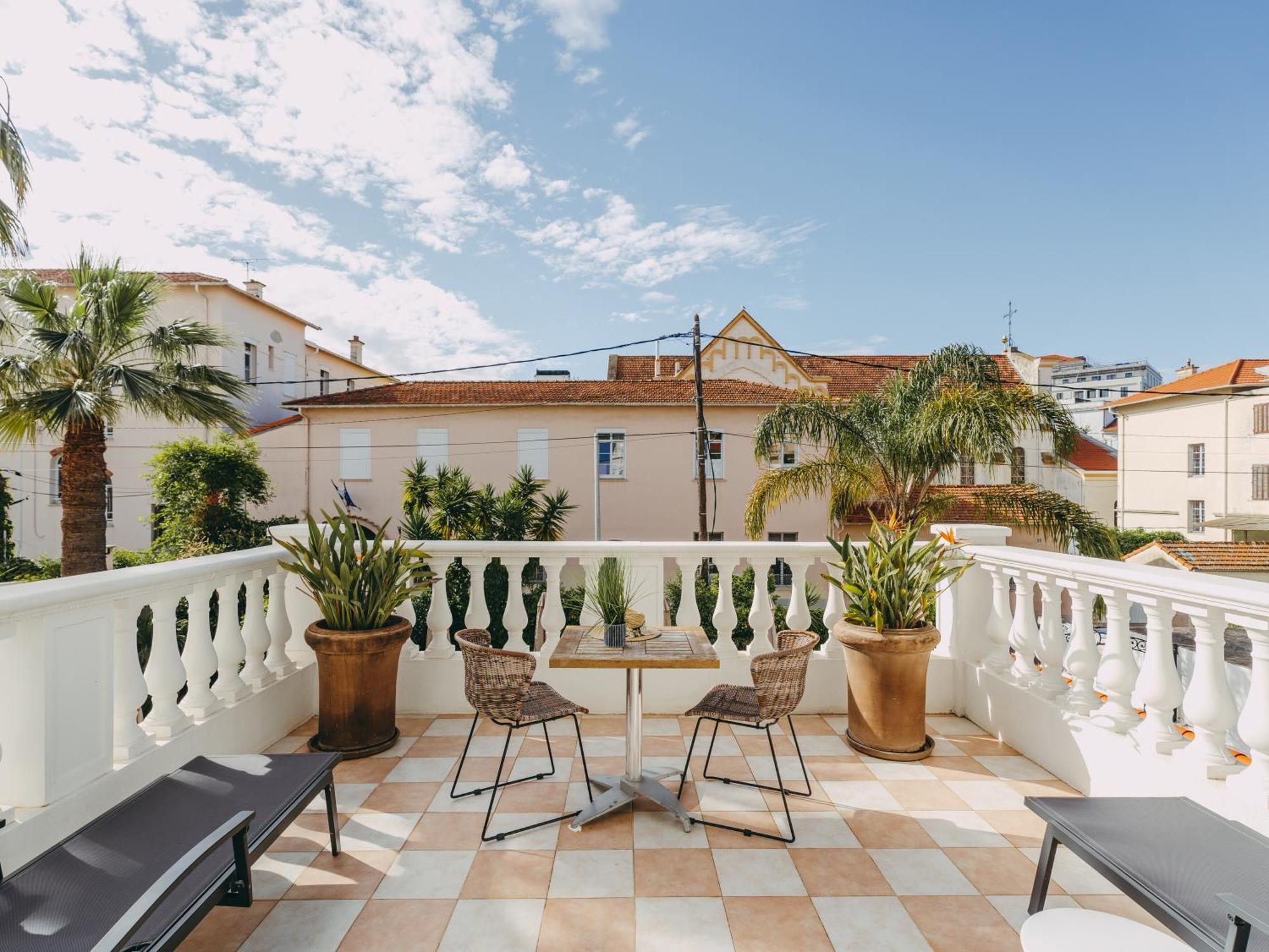 Hotel La Villa Juan Beach Exteriör bild